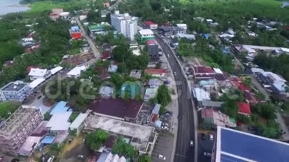 帕劳的科罗岛科罗城市景观与街蚁地方建筑视频的预览图