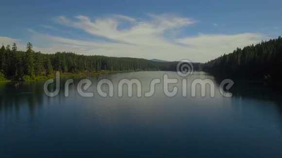 俄勒冈州澄清湖2016年9月4K视频的预览图