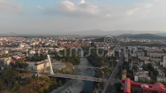 黑山航空公司2018年6月视频的预览图