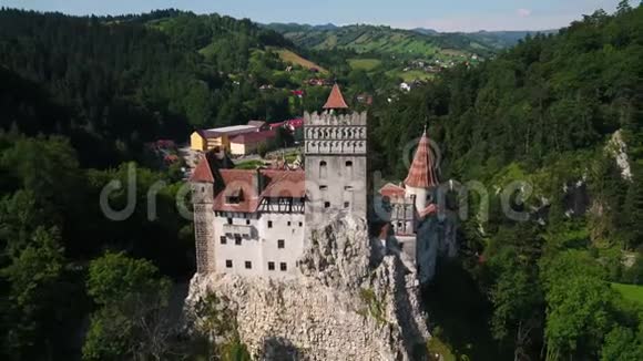 罗马尼亚航空公司Bran城堡Dracula2018年6月晴天30毫米4K激励2Pro视频的预览图