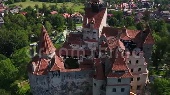 2018年6月罗马尼亚布兰城堡阳光日90毫米变焦4K激励2探针视频的预览图