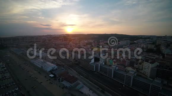 葡萄牙里斯本2018年6月日落15毫米宽角4K激励2Pro视频的预览图