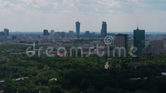 波兰2018年6月华沙阳光日90毫米变焦4K激励2Pro视频的预览图