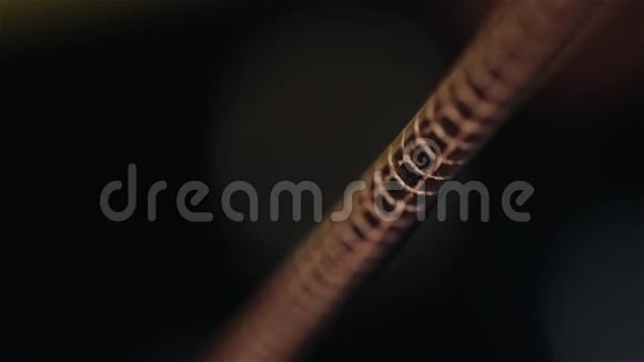 特写宏铜线现代工厂铜缆铜缆的生产视频的预览图