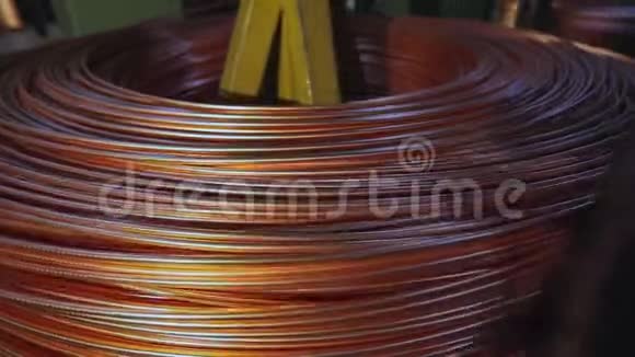 铜缆卷线行业的夹线线圈现代电缆厂电缆的生产视频的预览图