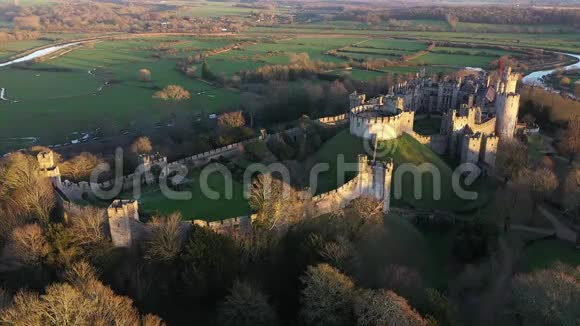 阿伦德尔城堡阿伦德尔西苏塞克斯英国英国日落光II视频的预览图