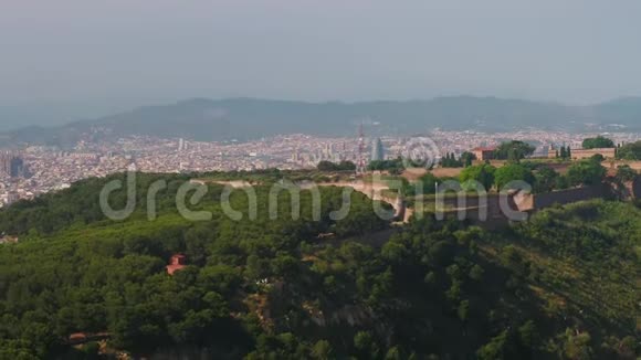 西班牙巴塞罗那公园2018年6月晴天30毫米4K激励2探针视频的预览图