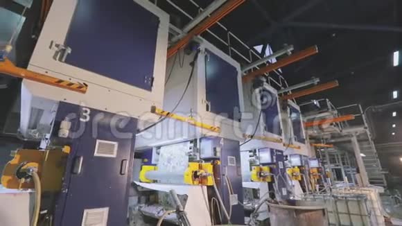 壁纸生产线壁纸生产厂现代壁纸生产厂视频的预览图