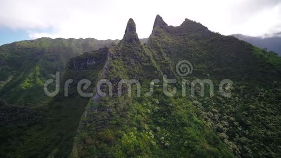 夏威夷航空公司夏威夷考艾卡拉劳纳帕利海岸国家公园小径2017年11月晴天4K广角激励2号视频的预览图