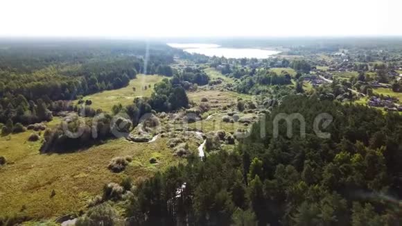 卢科萨河源泽伦斯科耶湖视频的预览图