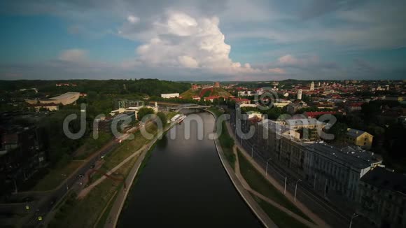 立陶宛维尔纽斯2018年6月晴天15毫米宽角4K激发2Pro视频的预览图