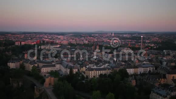 卢森堡2018年6月日落30毫米4K激励2号视频的预览图