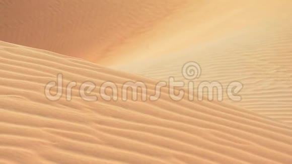 沙漠中的沙丘特写纹理视频的预览图