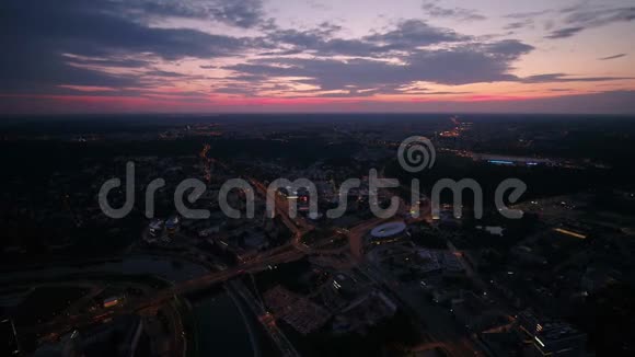 立陶宛维尔纽斯2018年6月太阳落山15毫米宽角4K激发2号探测器视频的预览图
