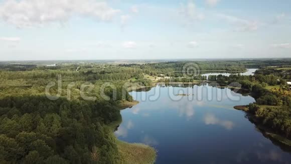 利普诺湖的奇妙景观视频的预览图