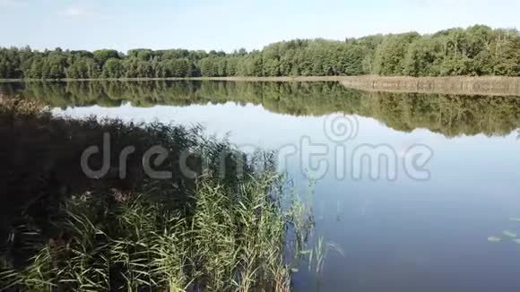 美丽的霍特西湖景观视频的预览图