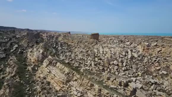 里海沿岸哈萨克斯坦志加甘沦陷土地的自然边界视频的预览图
