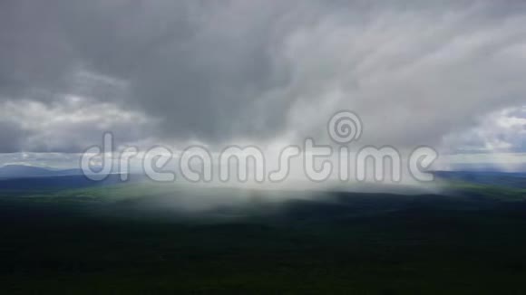 乌拉尔山脉的Zyuratkul山脊时间图视频的预览图