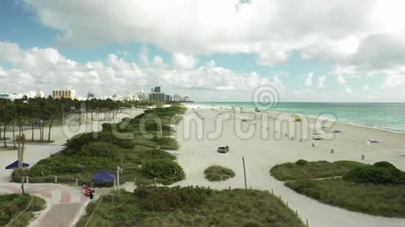 迈阿密海滩停止冠状病毒传播视频的预览图