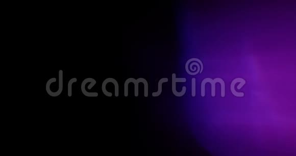 一套黑色背景上的紫光泄漏重叠视频的预览图