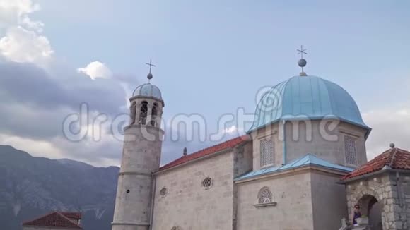2019年9月黑山Perast附近Kotor湾GospaodSkrpjela岛教堂视频的预览图