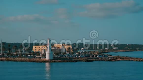 巴利阿里岛纪念碑接近港口视频的预览图
