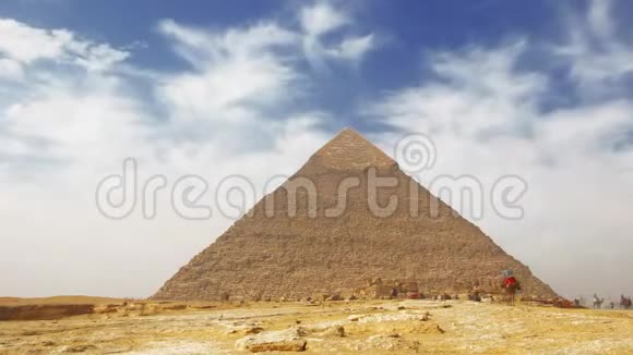 埃及吉萨的Cheops古金字塔时光流逝视频的预览图