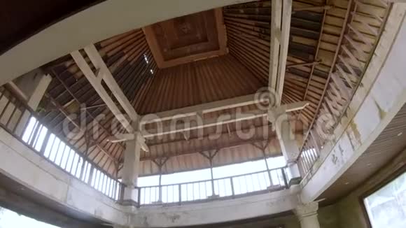 贝都古尔废弃而神秘的酒店印度尼西亚巴厘岛巴厘旅行概念视频的预览图