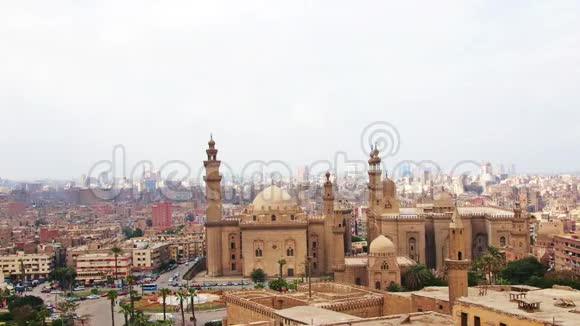 这座古老的清真寺位于埃及首都开罗视频的预览图