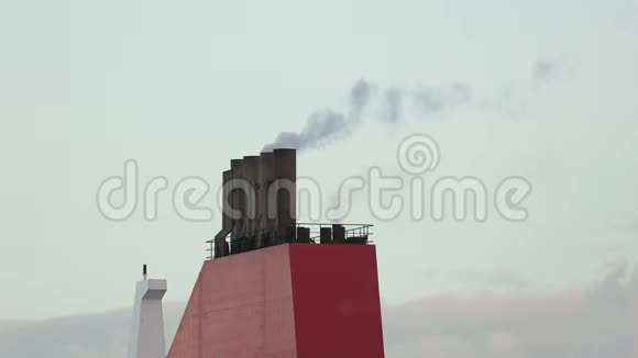 船舶排气吸烟视频的预览图