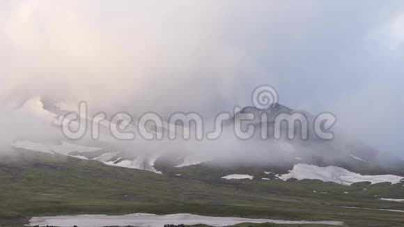 堪察加半岛的火山景观时间推移景观视频的预览图