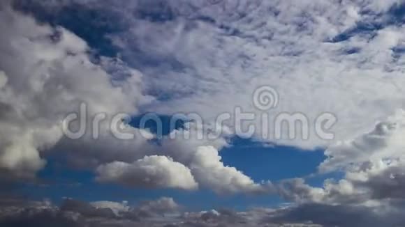 时光流逝的云彩4k滚滚的浮云电影视频的预览图