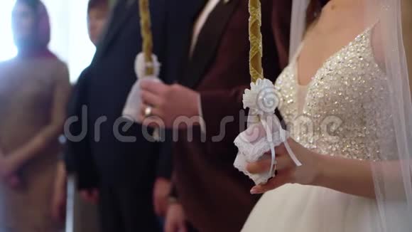 在大教堂举行婚礼基督教视频的预览图