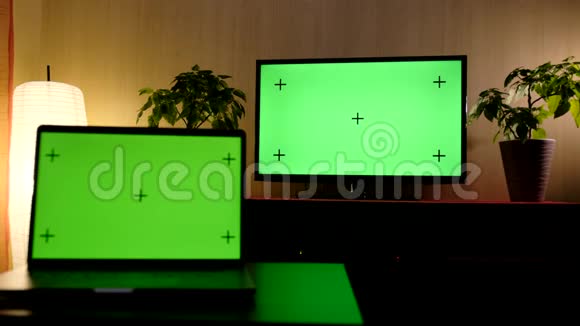 电视电脑绿屏电视电脑绿屏客厅视频的预览图