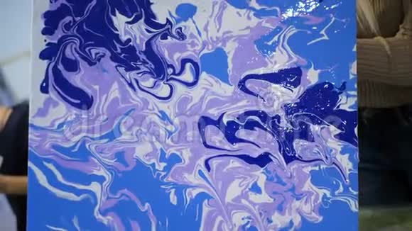 流体艺术抽象的彩色绘画现代艺术视频的预览图