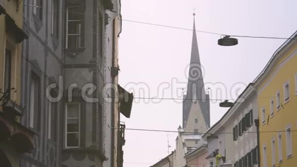 布吕尼科特伦蒂诺阿尔托阿迪格地区博尔扎诺省当地地标奥索林教堂钟楼视频的预览图