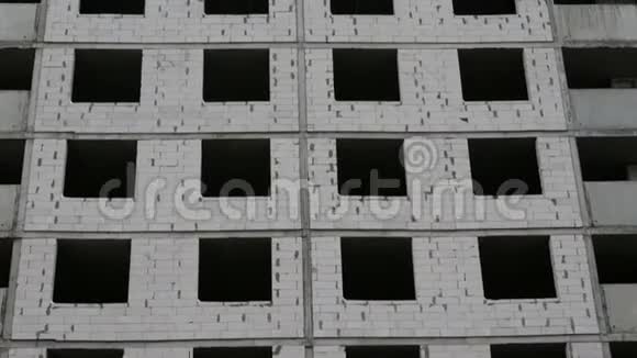 新建多层住宅楼在建房屋的窗户和墙壁现代土木工程视频的预览图