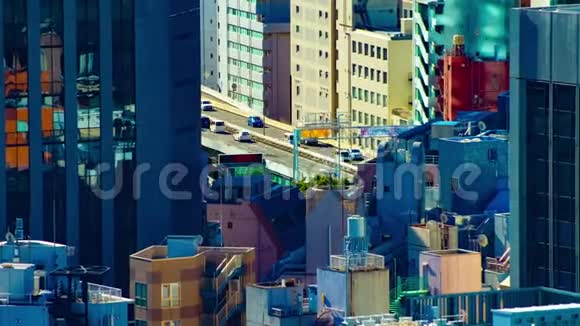 东京市区一段时间的城市景观远镜头高角度变焦视频的预览图