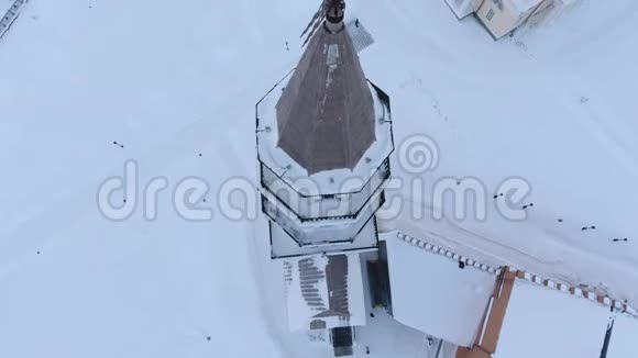 修复俄罗斯斯维尔德洛夫斯克地区的旧教堂和礼拜堂视频的预览图