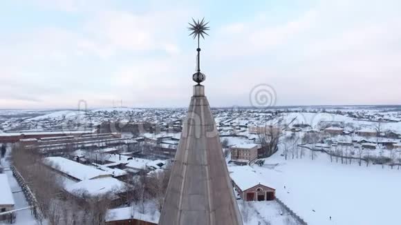 修复俄罗斯斯维尔德洛夫斯克地区的旧教堂和礼拜堂视频的预览图