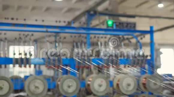铜绕丝制造工艺电力电缆生产厂视频的预览图