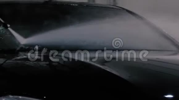 宝马7黑洗车带压力垫圈视频的预览图