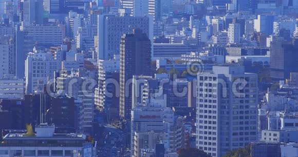东京市区的高角度城市景观白天拍摄视频的预览图