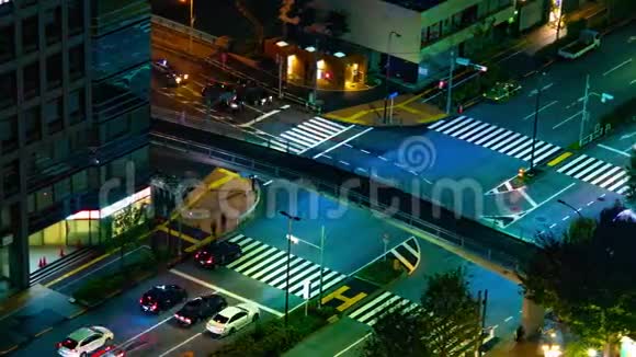 东京市区的街道一夜之间长时间的淘盘视频的预览图