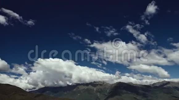 索契RozaHutor上空云层的时间推移视频的预览图