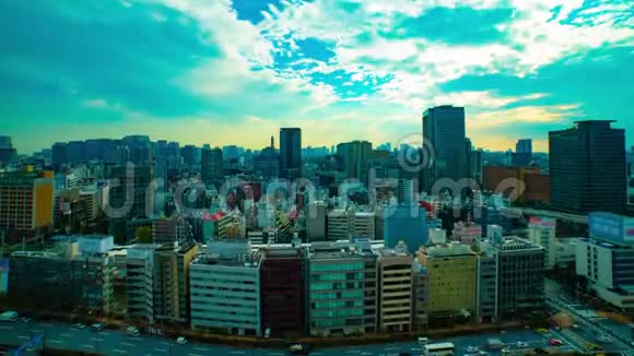 东京市区城市景观的时间推移大角度倾斜视频的预览图