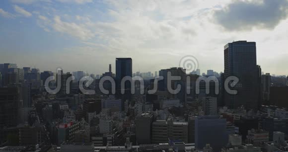 东京市区的高角度城市景观视频的预览图