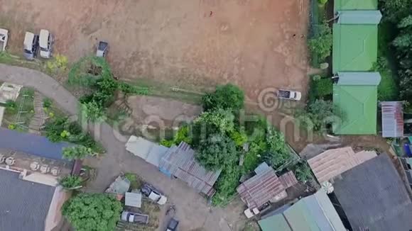 泰国北部清迈苗族山区部落村庄空中视频的预览图