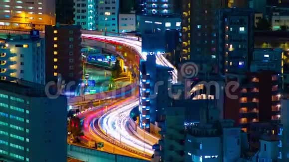 东京市区高速公路的一夜失速远射变焦视频的预览图