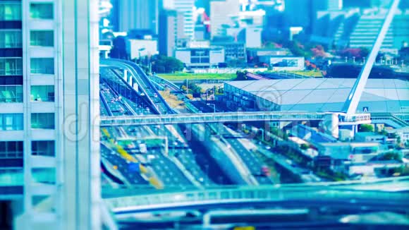 东京城市倾斜变换处微型公路的时间间隔视频的预览图